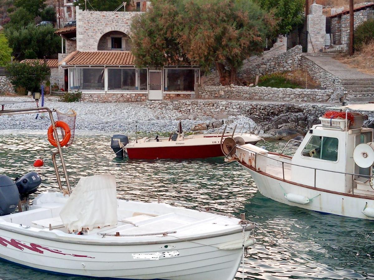 Отель Marathos Bay Kokkala Экстерьер фото
