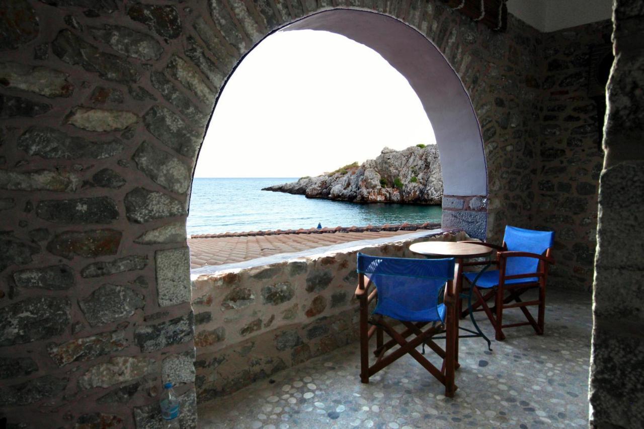 Отель Marathos Bay Kokkala Экстерьер фото